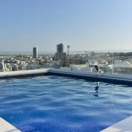 Stylish Loft By The Sea Apartment Sliema